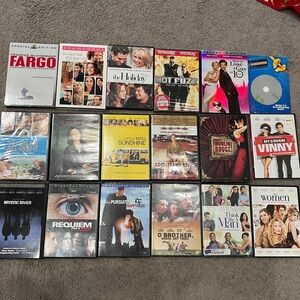 LOT OF 34 DVDs including a Full TV Season 1